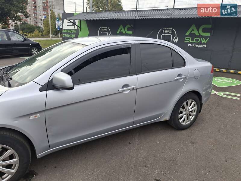Седан Mitsubishi Lancer 2007 в Чернигове