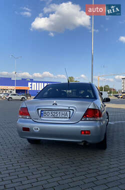 Седан Mitsubishi Lancer 2004 в 