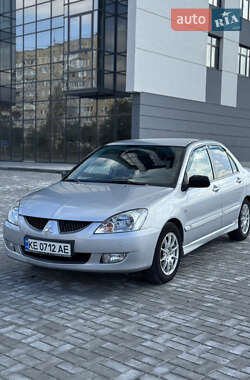 Седан Mitsubishi Lancer 2004 в Днепре