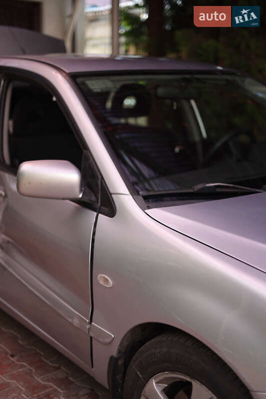 Седан Mitsubishi Lancer 2006 в Ровно