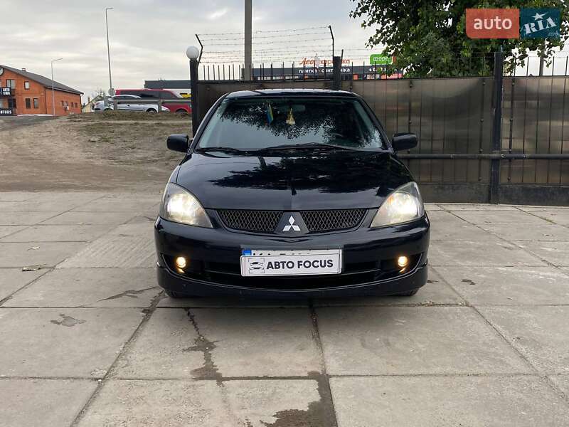 Седан Mitsubishi Lancer 2006 в Киеве