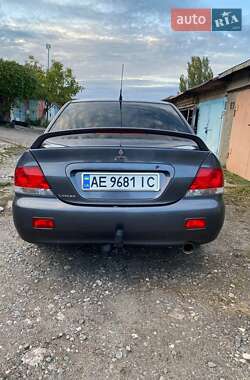 Седан Mitsubishi Lancer 2004 в 