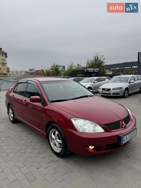 Седан Mitsubishi Lancer 2006 в Киеве