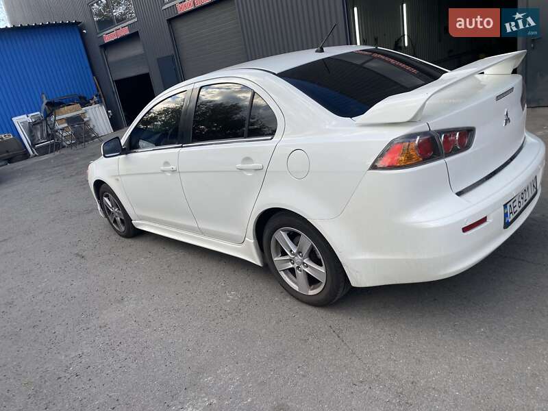 Седан Mitsubishi Lancer 2008 в Днепре
