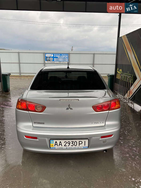 Седан Mitsubishi Lancer 2013 в Києві фото 8 Седан Mitsubishi Lancer 2013 в Києві