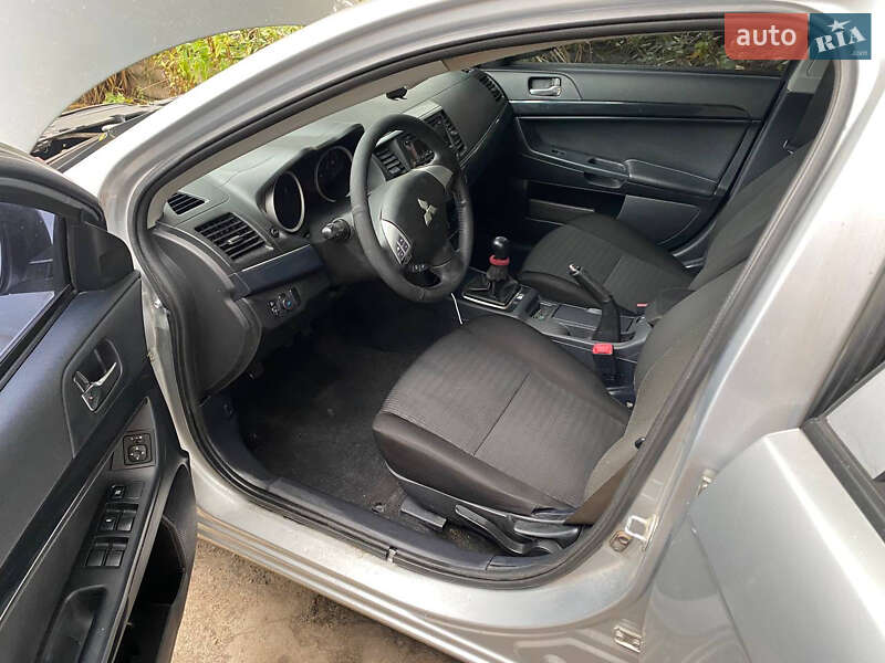 Седан Mitsubishi Lancer 2013 в Києві фото 16 Седан Mitsubishi Lancer 2013 в Києві