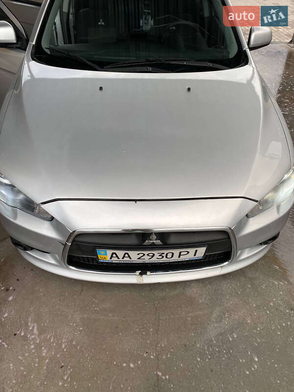 Седан Mitsubishi Lancer 2013 в Києві фото 23 Седан Mitsubishi Lancer 2013 в Києві