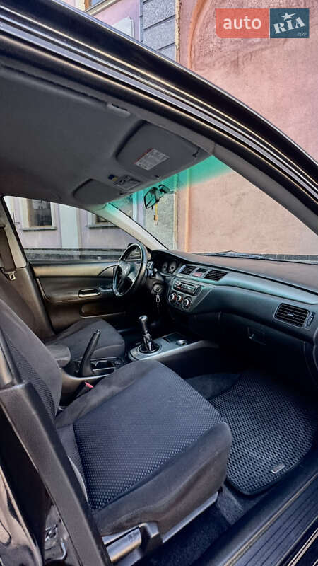 Седан Mitsubishi Lancer 2006 в Черкасах