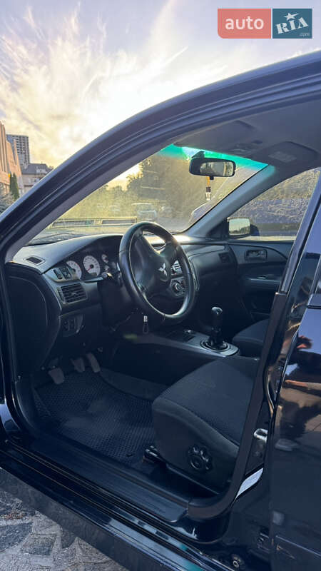 Седан Mitsubishi Lancer 2006 в Черкасах
