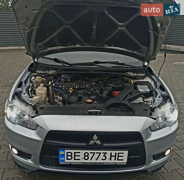 Седан Mitsubishi Lancer 2007 в Николаеве