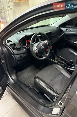 Седан Mitsubishi Lancer 2011 в 