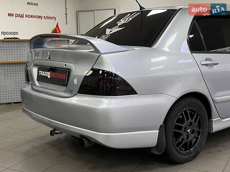 Седан Mitsubishi Lancer 2007 в Киеве