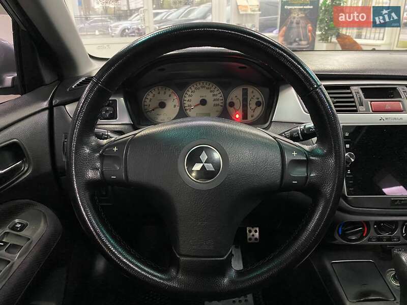 Седан Mitsubishi Lancer 2007 в Киеве