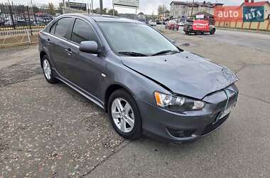Седан Mitsubishi Lancer 2009 в Киеве