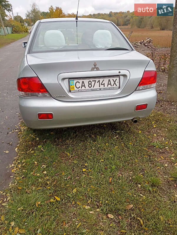 Седан Mitsubishi Lancer 2009 в Черкасах