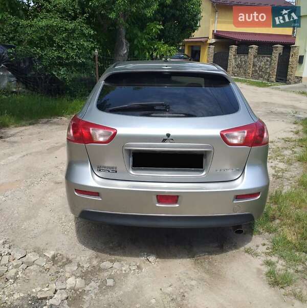 Седан Mitsubishi Lancer 2011 в Киеве