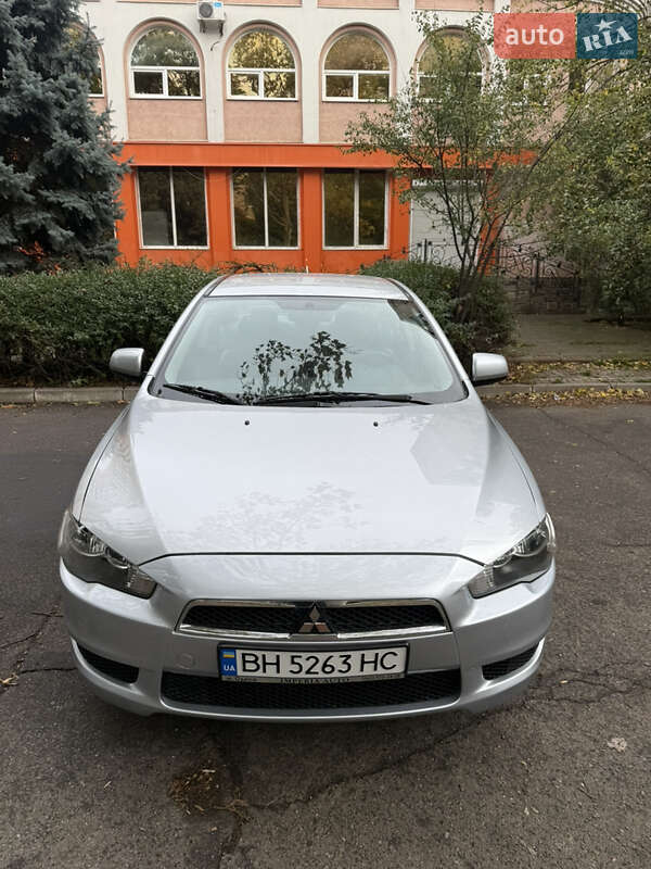 Седан Mitsubishi Lancer 2009 в Одессе