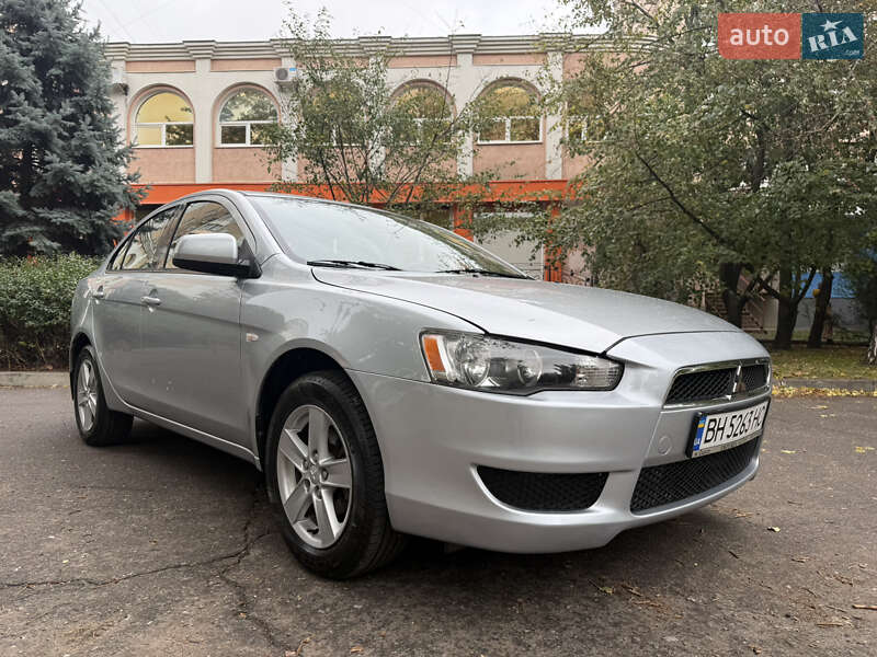 Седан Mitsubishi Lancer 2009 в Одессе