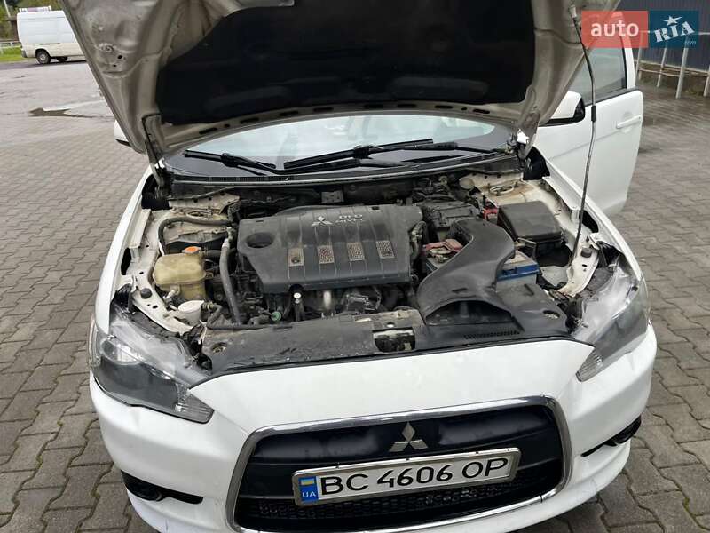 Хетчбек Mitsubishi Lancer 2011 в Сколе
