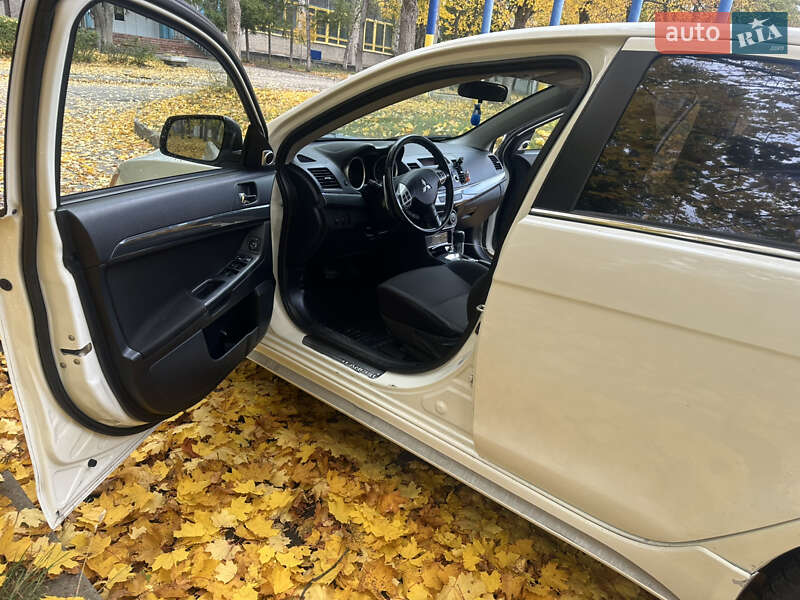 Хэтчбек Mitsubishi Lancer 2008 в Харькове