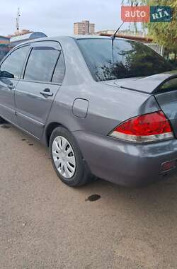 Седан Mitsubishi Lancer 2006 в  фото 4 Седан Mitsubishi Lancer 2006 в