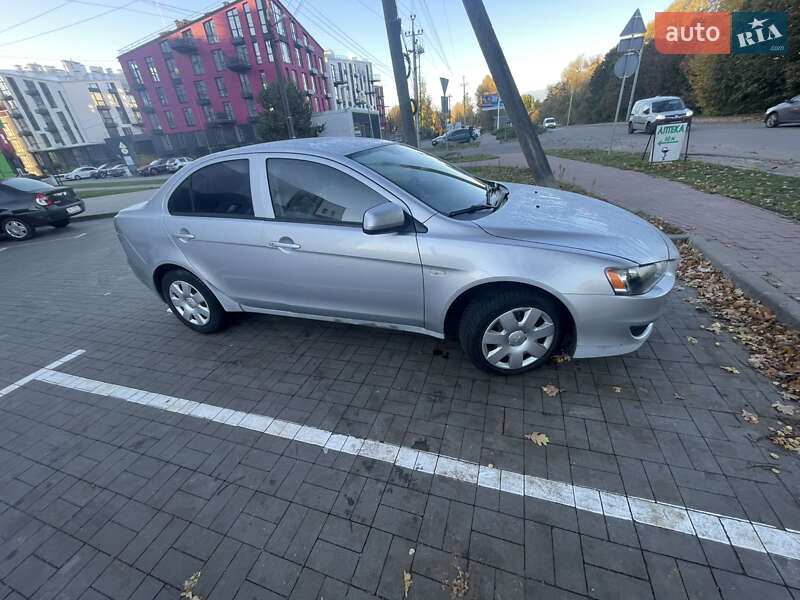 Седан Mitsubishi Lancer 2011 в Белогородке фото 4 Седан Mitsubishi Lancer 2011 в Белогородке