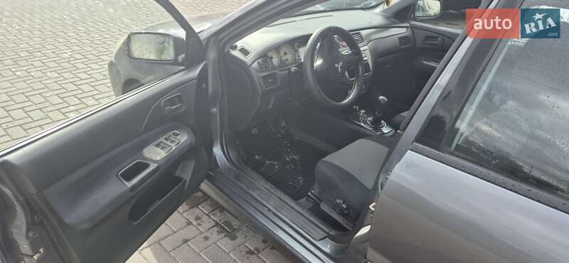 Седан Mitsubishi Lancer 2006 в Золотоноше фото 2 Седан Mitsubishi Lancer 2006 в Золотоноше