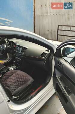 Седан Mitsubishi Lancer 2017 в 
