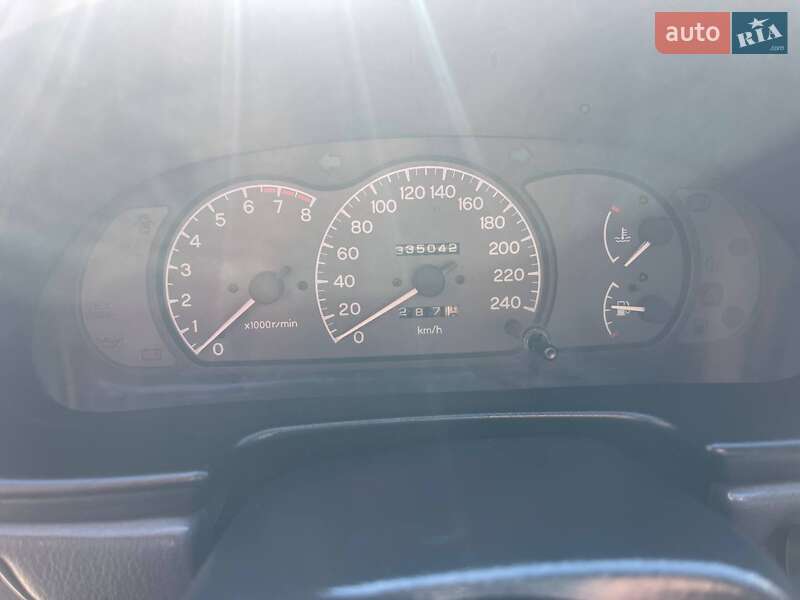 Седан Mitsubishi Lancer 1995 в Балті