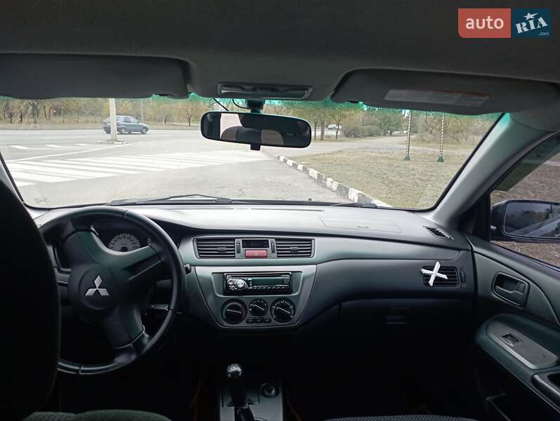 Седан Mitsubishi Lancer 2006 в Запорожье