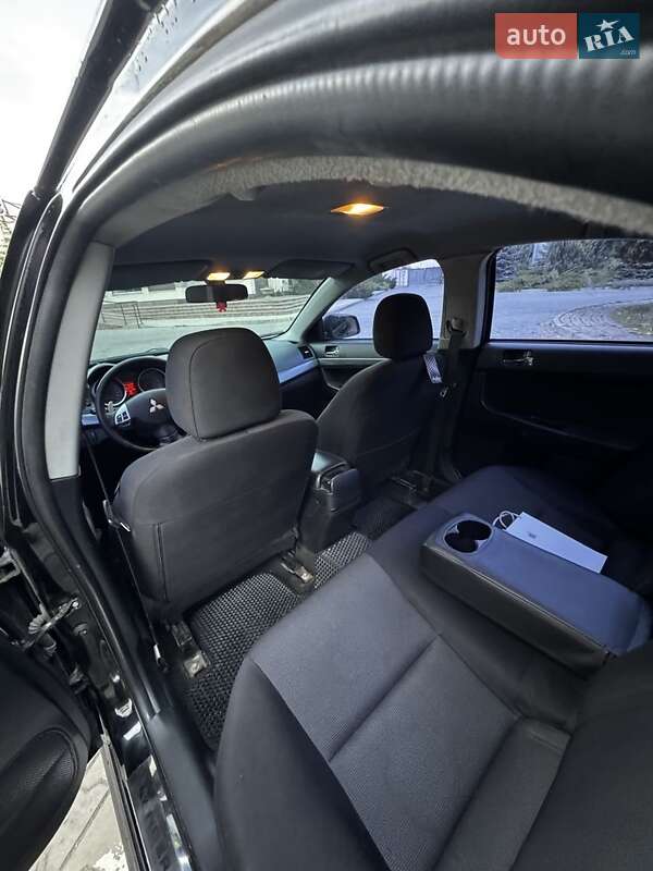 Седан Mitsubishi Lancer 2007 в Павлограде