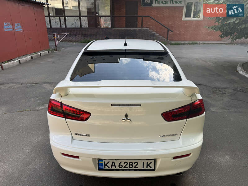 Седан Mitsubishi Lancer 2007 в Киеве