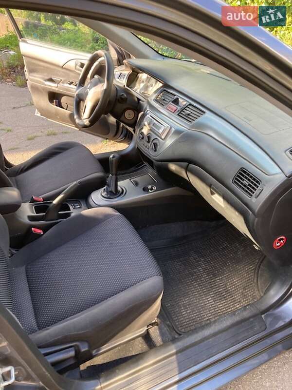 Седан Mitsubishi Lancer 2006 в Києві