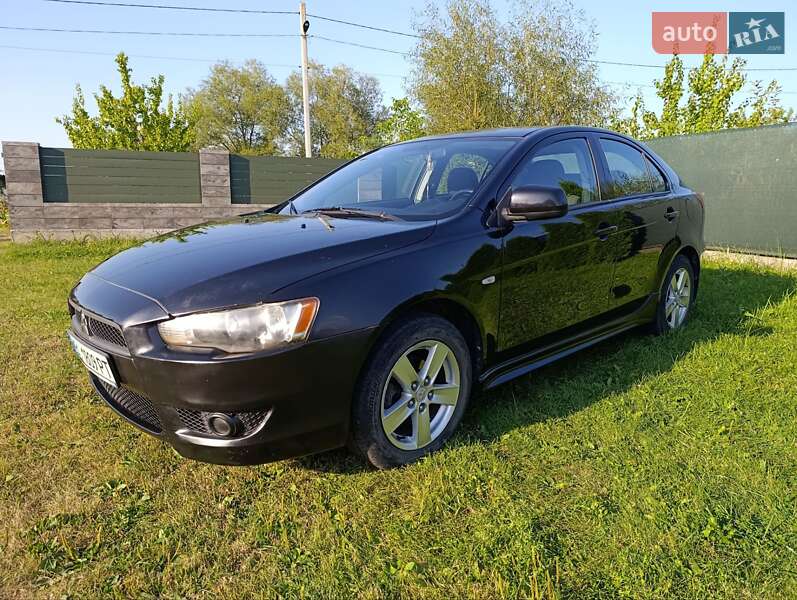 Хэтчбек Mitsubishi Lancer 2008 в Жовкве