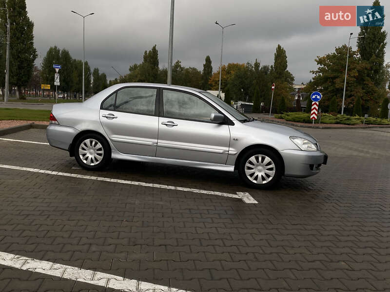 Седан Mitsubishi Lancer 2007 в Кременчуге