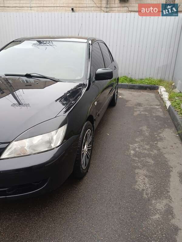 Седан Mitsubishi Lancer 2007 в Киеве