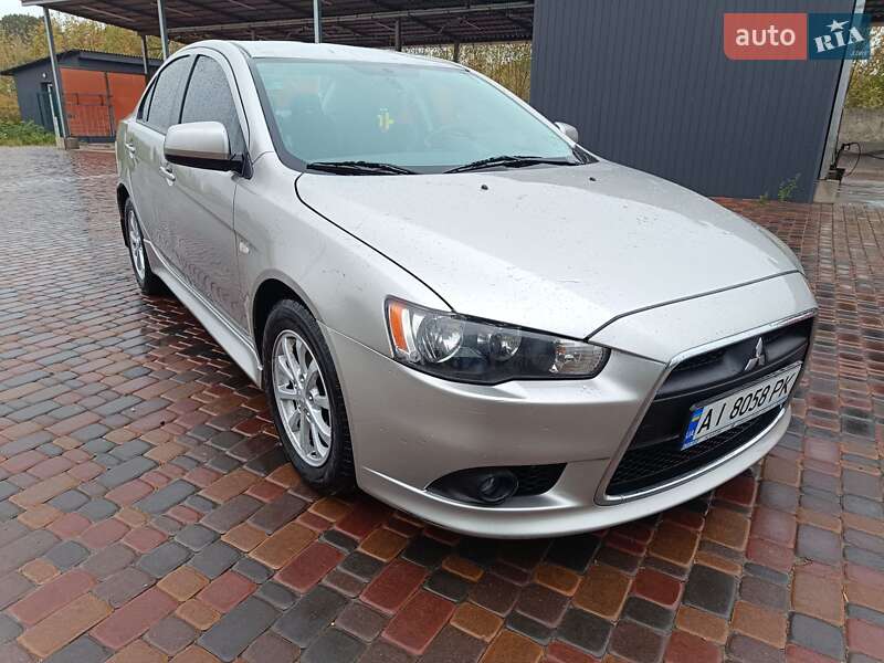 Mitsubishi Lancer 2012