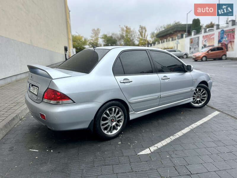 Седан Mitsubishi Lancer 2006 в Львове