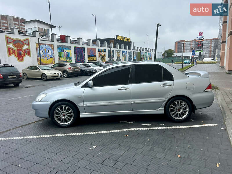 Седан Mitsubishi Lancer 2006 в Львове