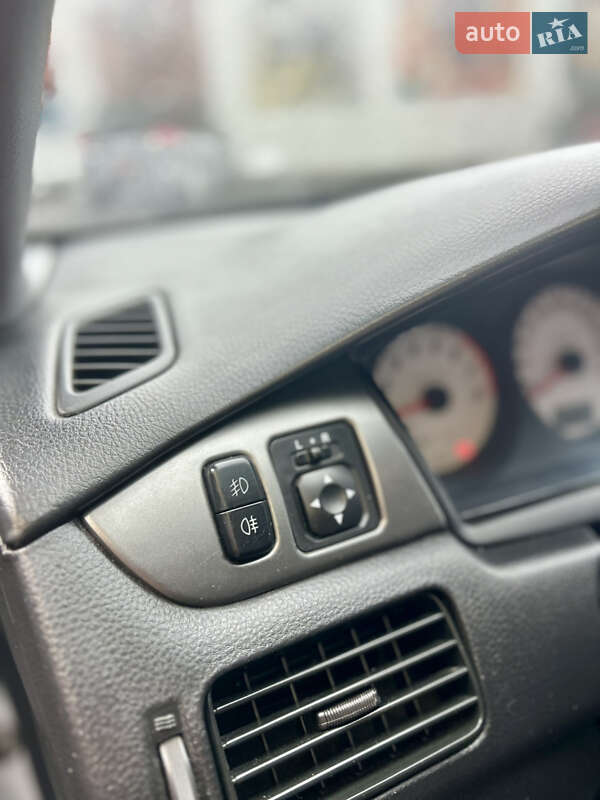 Седан Mitsubishi Lancer 2006 в Львове