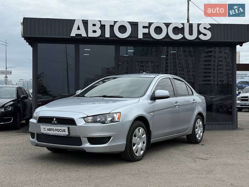 Седан Mitsubishi Lancer 2008 в Киеве