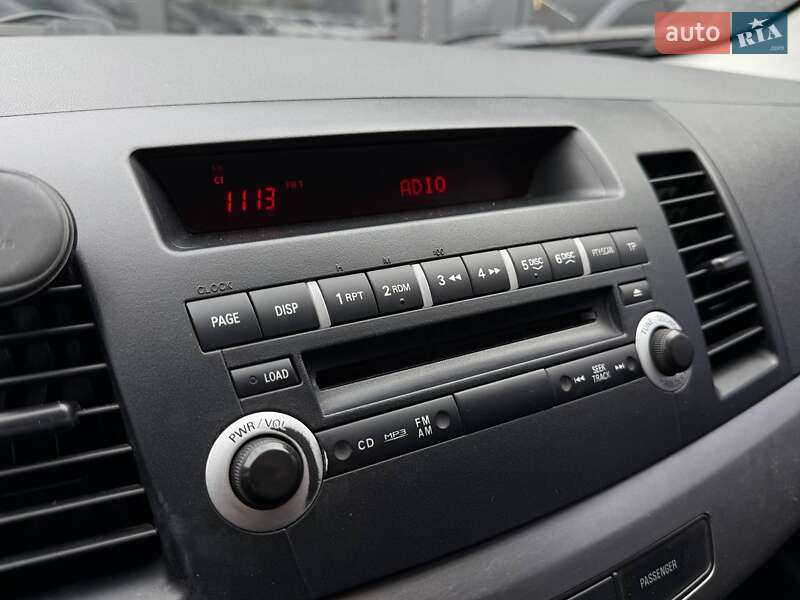 Седан Mitsubishi Lancer 2008 в Киеве