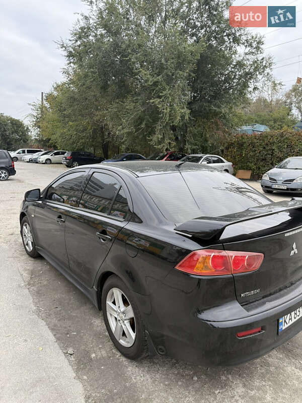 Седан Mitsubishi Lancer 2007 в Киеве