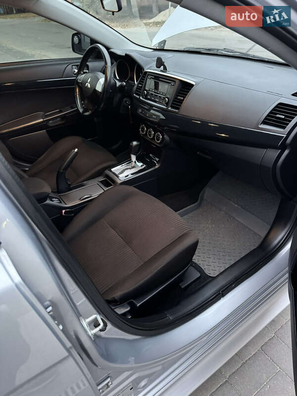 Седан Mitsubishi Lancer 2013 в Кобеляках