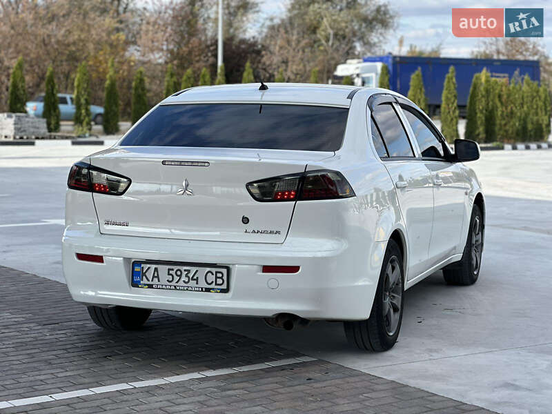 Седан Mitsubishi Lancer 2012 в Звягелі