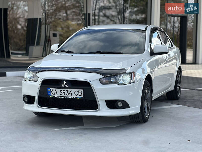 Седан Mitsubishi Lancer 2012 в Звягелі