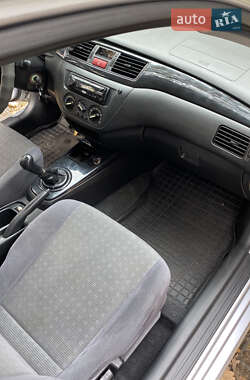 Універсал Mitsubishi Lancer 2003 в 