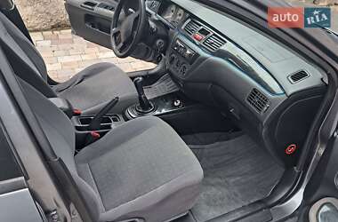 Седан Mitsubishi Lancer 2004 в 
