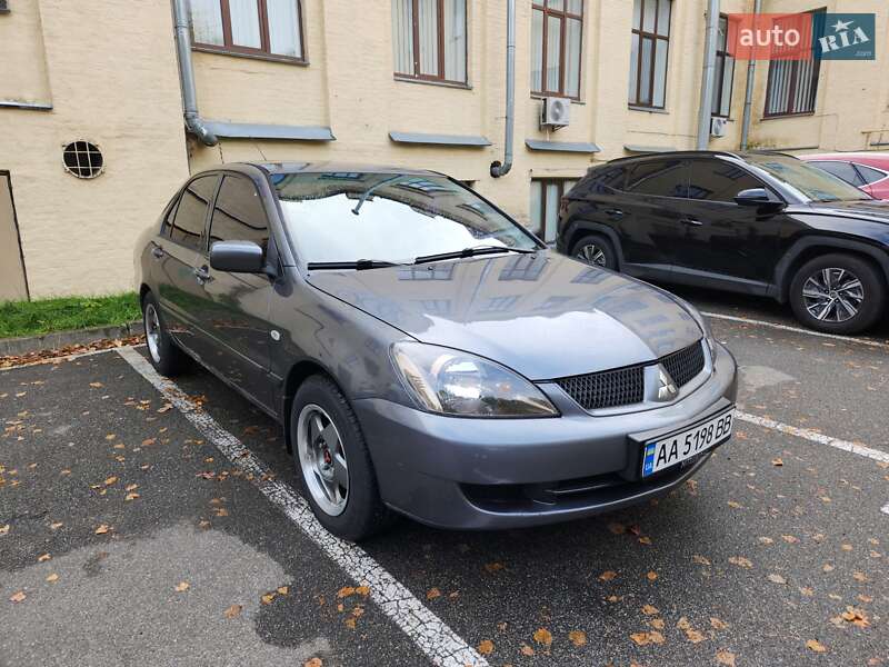 Седан Mitsubishi Lancer 2005 в Києві фото 21 Седан Mitsubishi Lancer 2005 в Києві