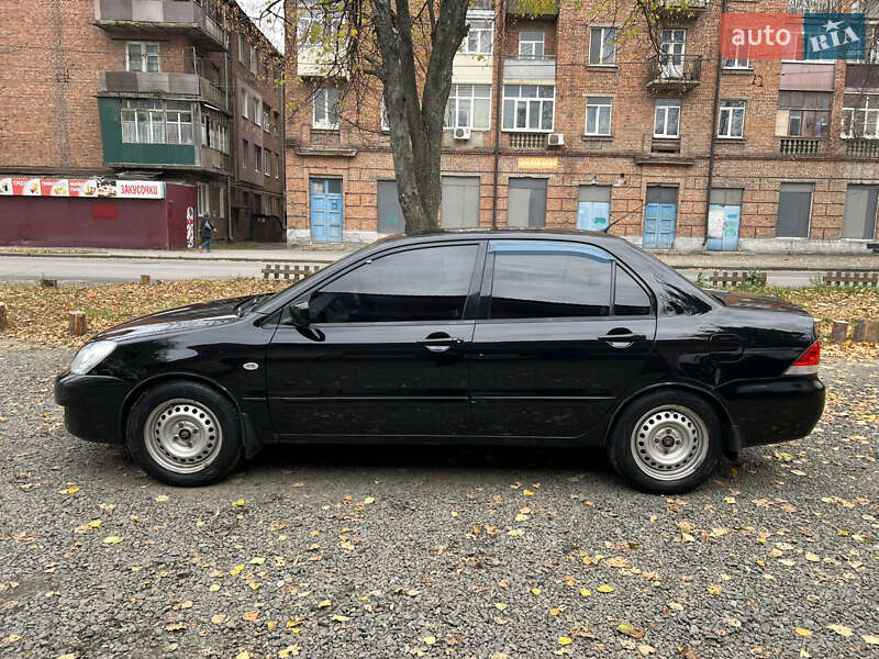 Седан Mitsubishi Lancer 2005 в Харкові